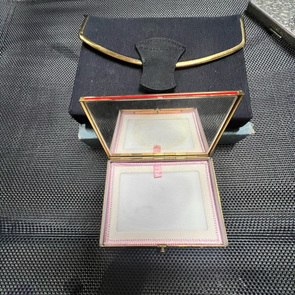 Vintage Black & Gold Case, Rex Fifth Avenue Red and Gold Makeup Compact - Picture 4 of 5
